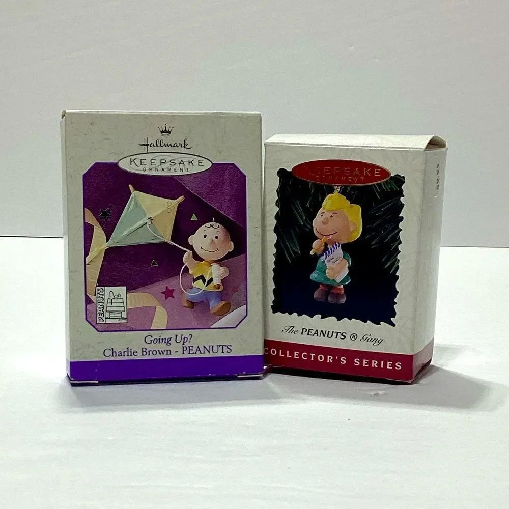 Vintage Peanuts Ornaments in Box